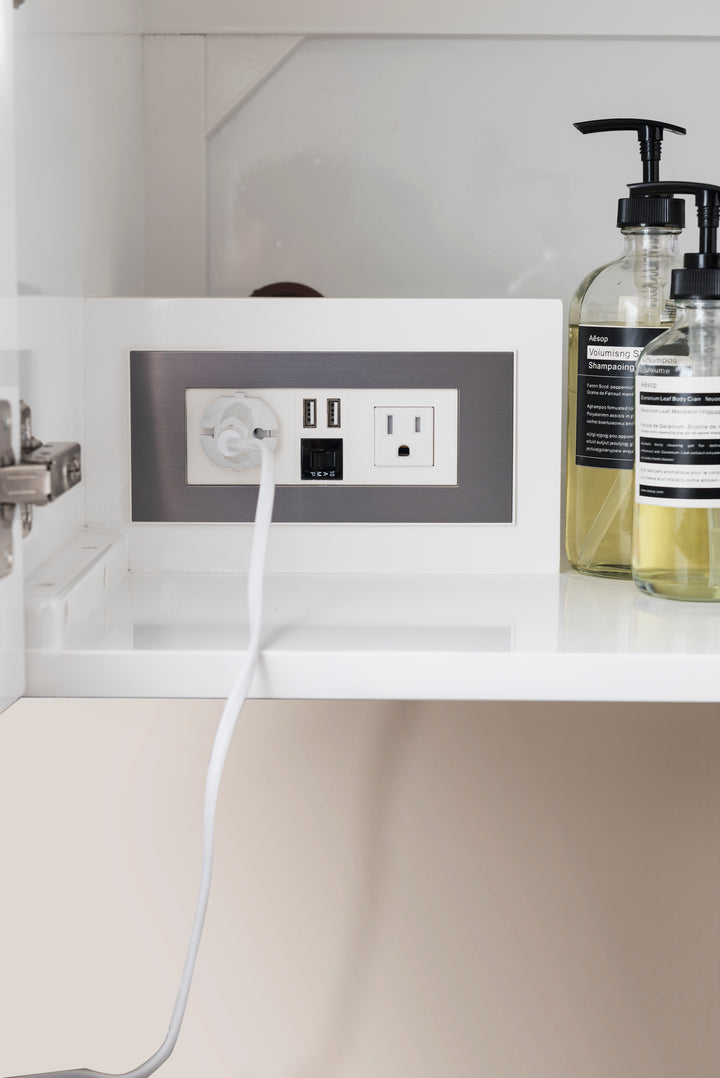 Columbia 48" Single Wall Mount Vanity, Glossy White, Radiant Gold w/ Glossy White Composite Stone Top