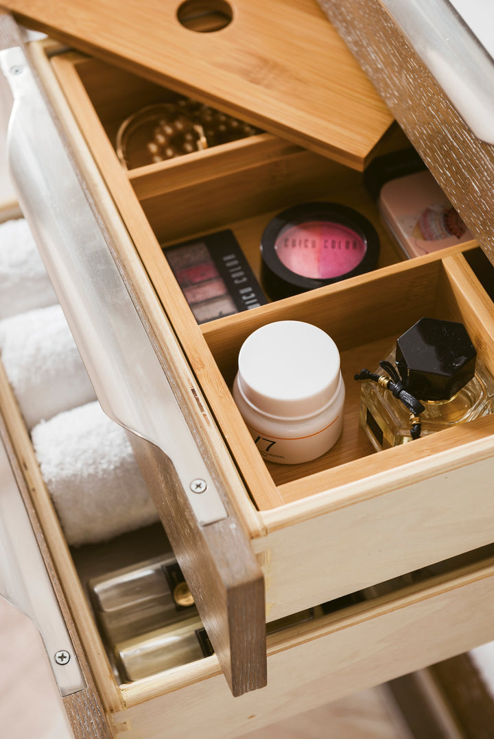 Columbia 36" Single Vanity, Latte Oak, Brushed Nickel w/ Glossy White Composite Stone Top