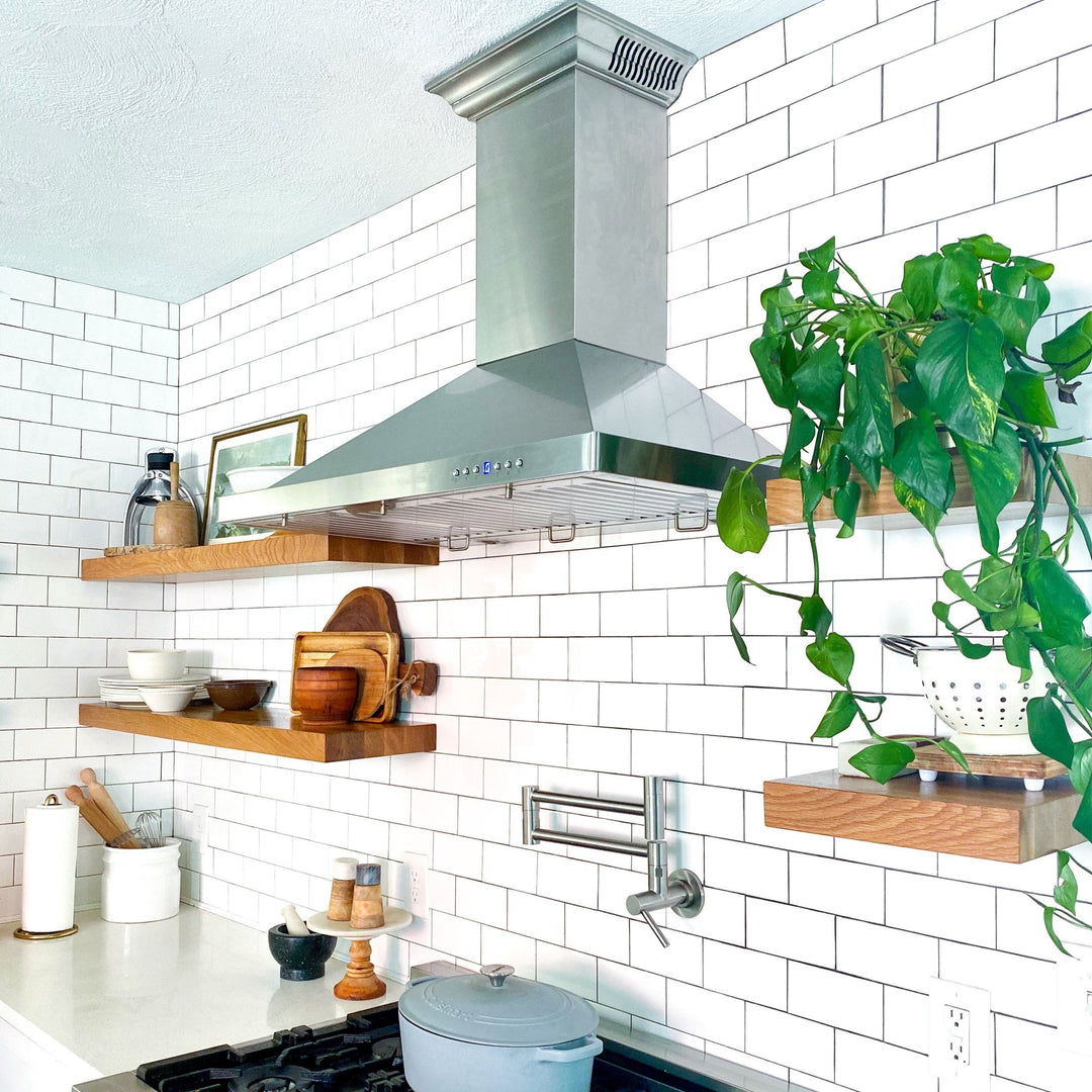 36" ZLINE CrownSoundâ„¢Ducted Vent Wall Mount Range Hood in Stainless Steel with Built-in Bluetooth Speakers (KBCRN-BT-36)