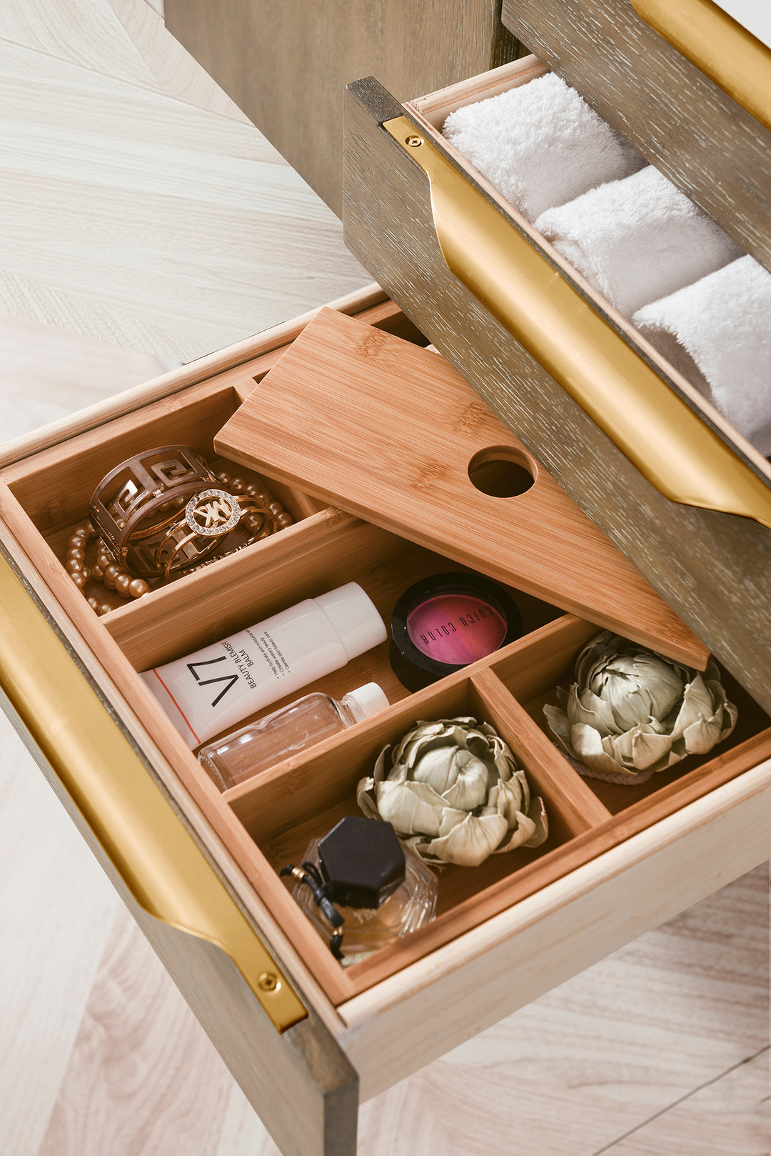 Columbia 48" Single Wall Mount Vanity, Latte Oak, Radiant Gold w/ Glossy White Composite Stone Top