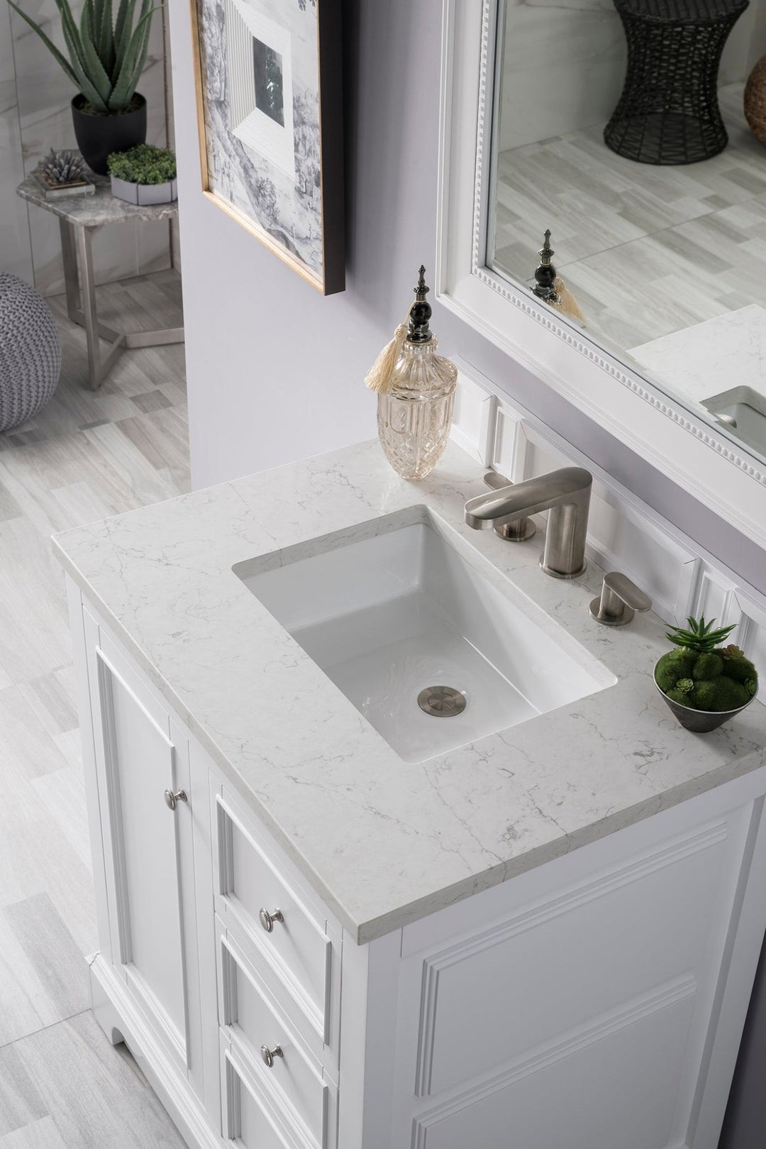 De Soto 30" Single Vanity, Bright White w/ 3 CM Eternal Jasmine Pearl Silestone Top