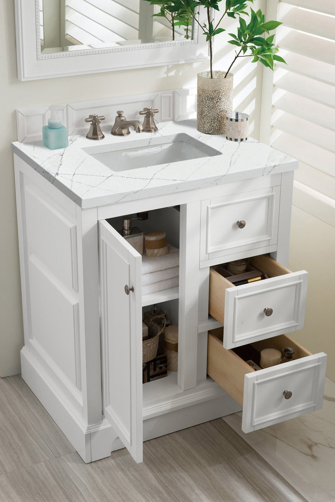 De Soto 30" Single Vanity, Bright White w/ 3 CM Ethereal Noctis Silestone Top