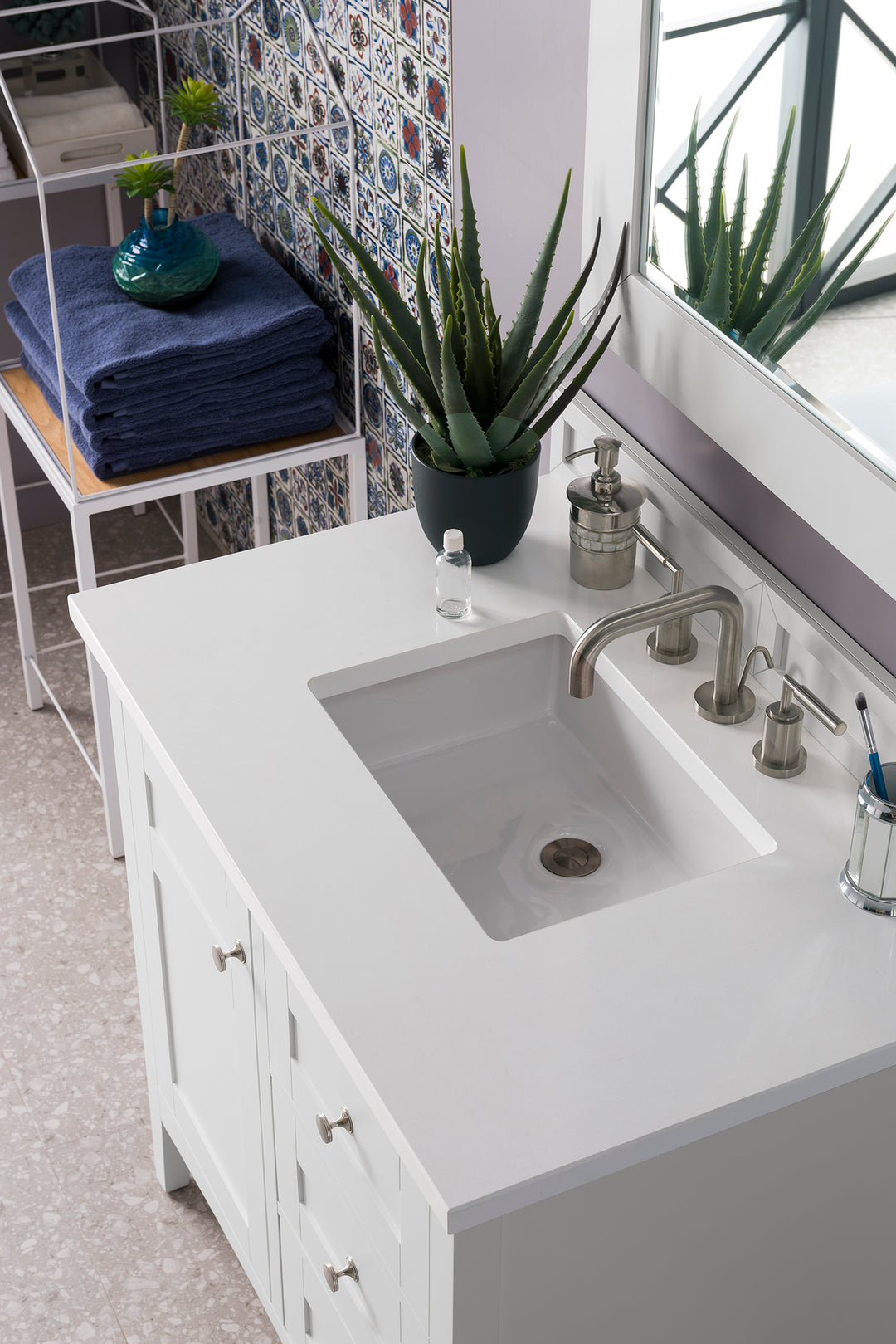 Palisades 36" Single Vanity, Bright White w/ 3 CM White Zeus Silestone Top