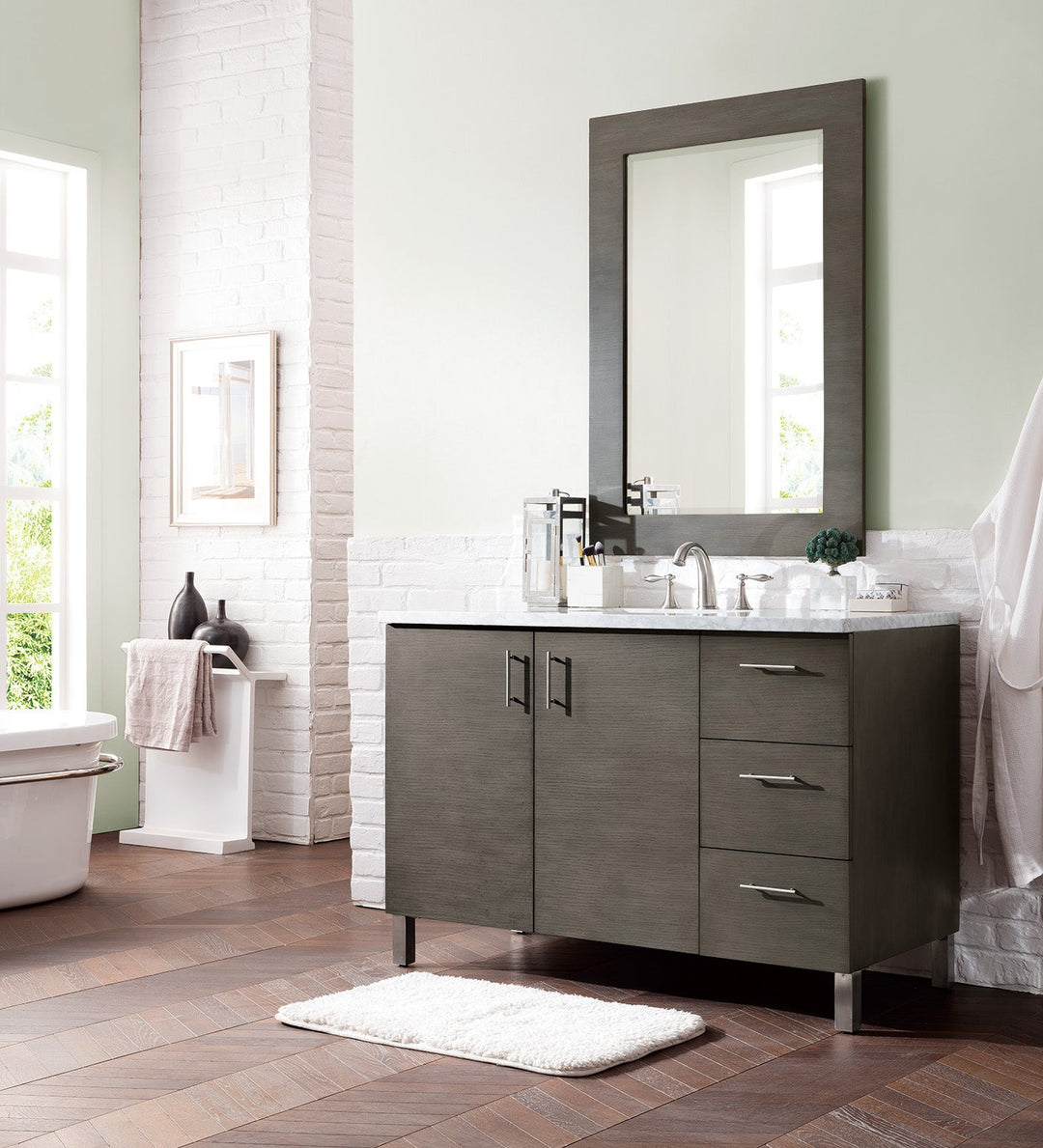 Metropolitan 48" Single Vanity, Silver Oak w/ 3 CM Carrara Marble Top