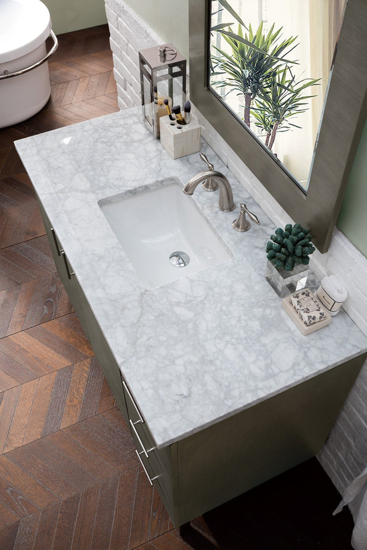 Metropolitan 48" Single Vanity, Silver Oak w/ 3 CM Carrara Marble Top