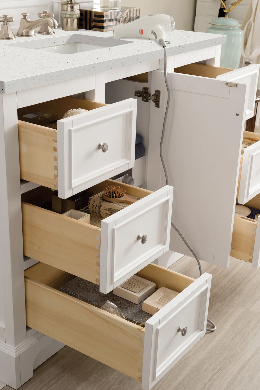 De Soto 48" Single Vanity, Bright White w/ 3 CM Lime Delight Silestone Top