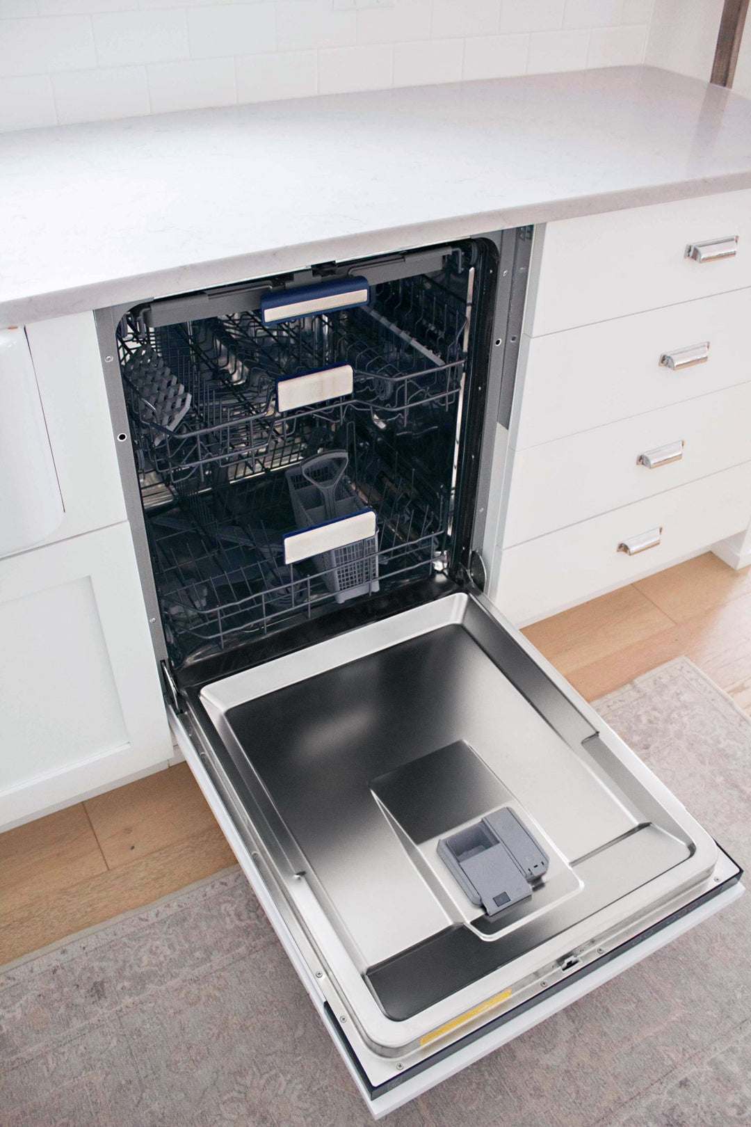 ZLINE Autograph Edition 24" Tallac Series 3rd Rack Top Control Built-In Tall Tub Dishwasher in Custom Panel Ready with Polished Gold Handle, 51dBa (DWVZ-24-G)