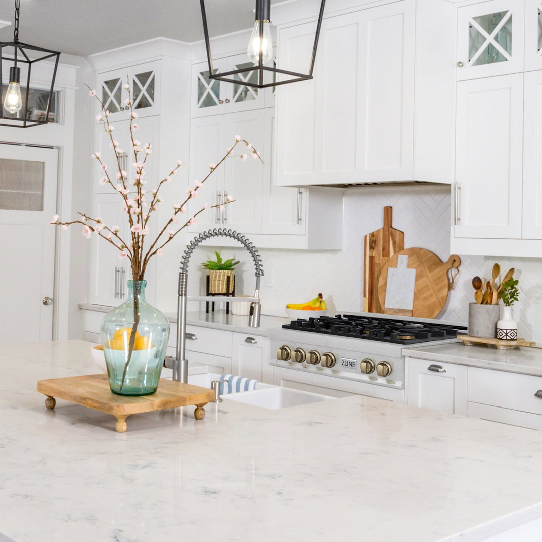 ZLINE Autograph Edition 30 in. Legacy Gas Rangetop with 4 Burners and Porcelain Cooktop in Satin Stainless Steel with Champagne Bronze Accents (RTSZ-30-CB)