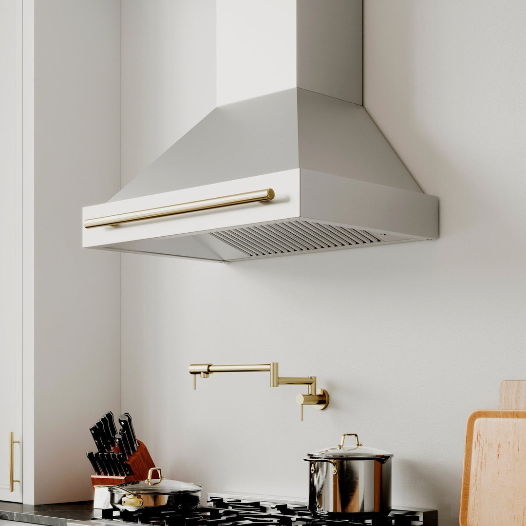 ZLINE Autograph Edition 36 in. Stainless Steel Range Hood with Stainless Steel Shell and Polished Gold Handle (8654STZ-36-G)