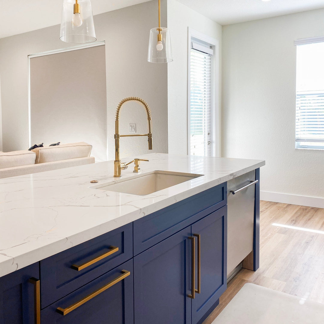 ZLINE Sierra Kitchen Faucet in Polished Gold (SRA-KF-PG)